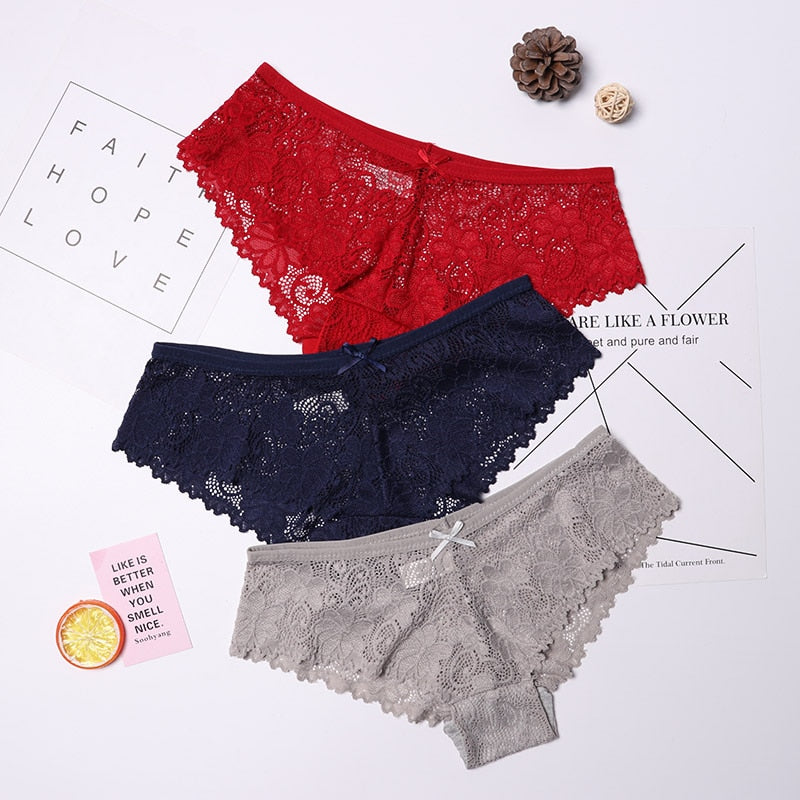 Calcinha em Renda Sexy Lace - Kit com 3 peÃ§as